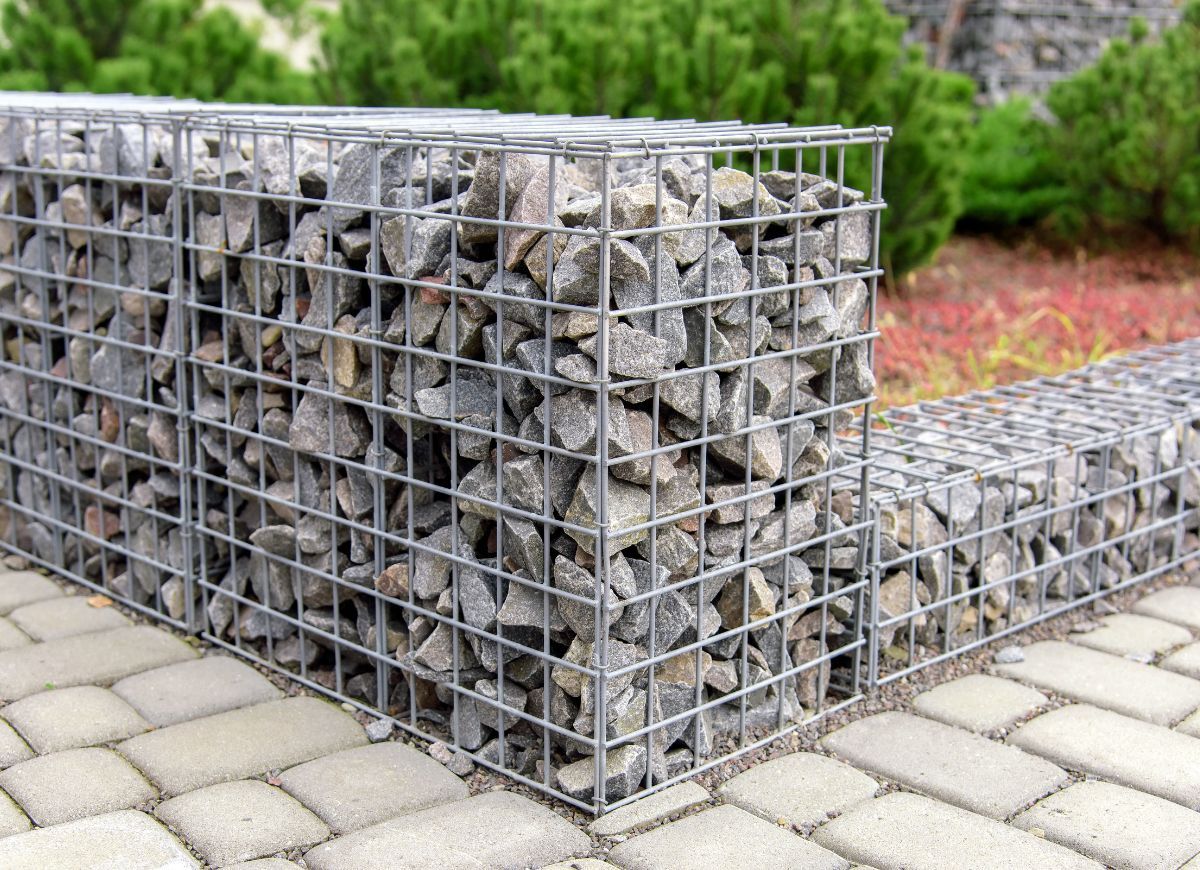 How To Maintain Galvanized Steel Gratings: Step-By-Step Instruction